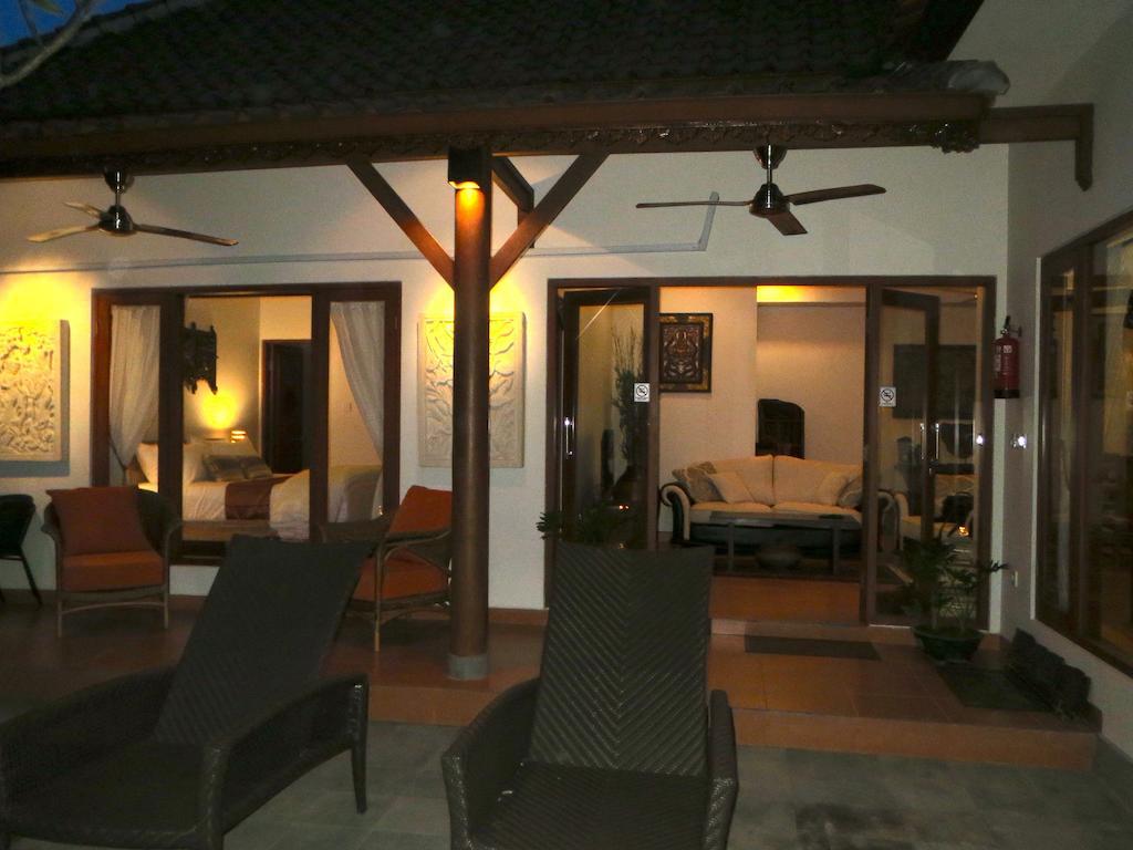Villa Chinta 1 Sanur Zimmer foto