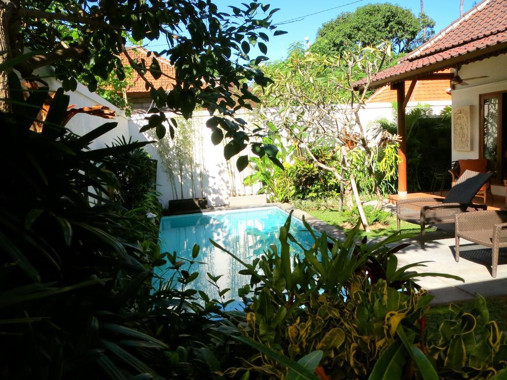 Villa Chinta 1 Sanur Zimmer foto